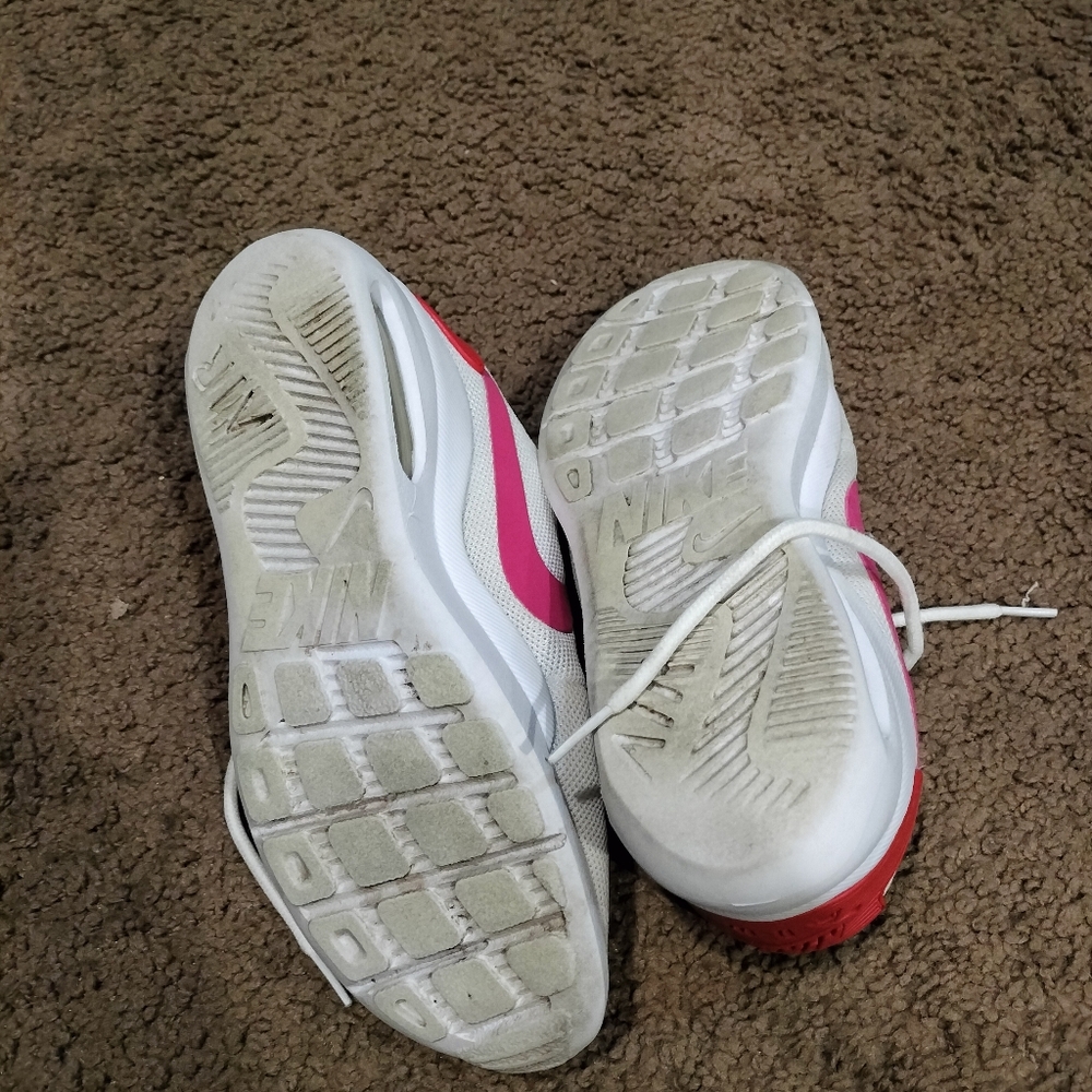 Shoes - Picture 10 of 11